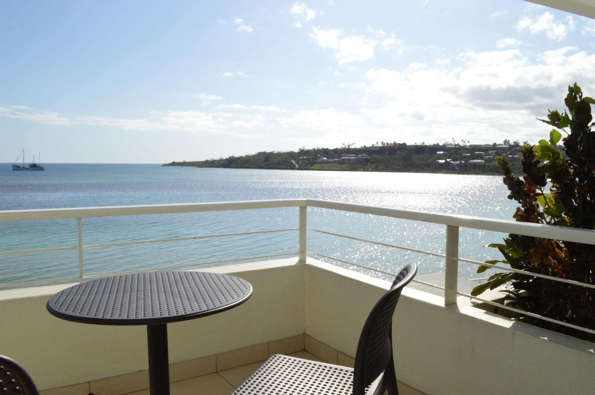 Chantillys On The Bay Otel Port Vila Dış mekan fotoğraf